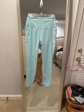 Southern Tide Women's Melana High Waisted Pocket Leggings in Reef Blue